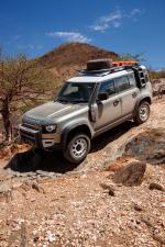 Land Rover Defender 110 D240 Explorer Pack 2020 года (UK)